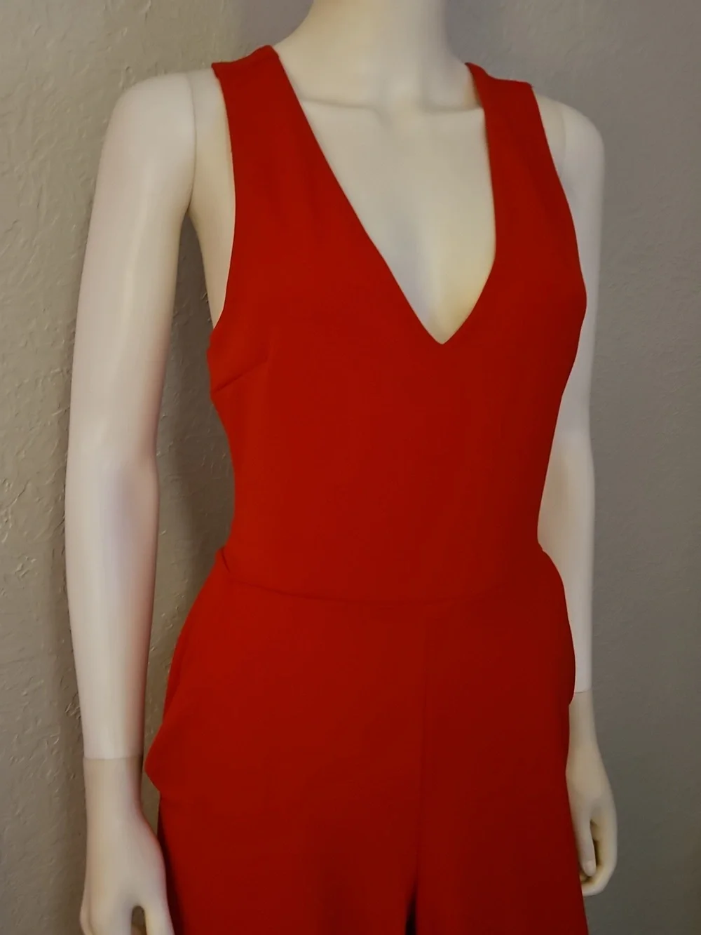 EXPRESS Red Open Crisscross Back Wide Leg Plunging Neckline Jumpsuit - Picture 4 of 9